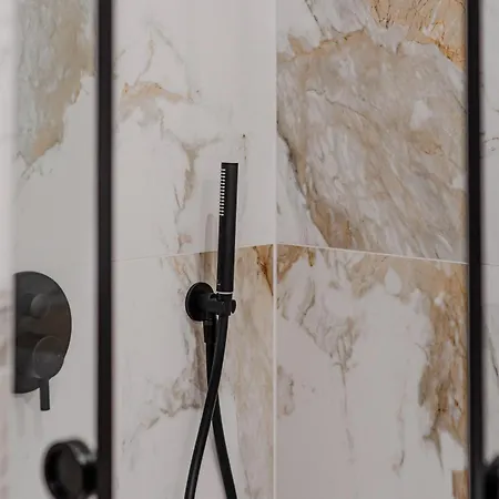 Apartman Stunning Bella On Znjan Beach, Private Parking Split