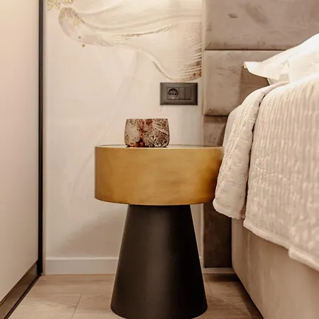 Stunning Bella On Znjan Beach, Private Parking דירה ספליט