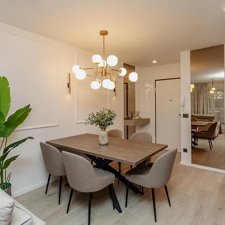 דירה Stunning Bella On Znjan Beach, Private Parking